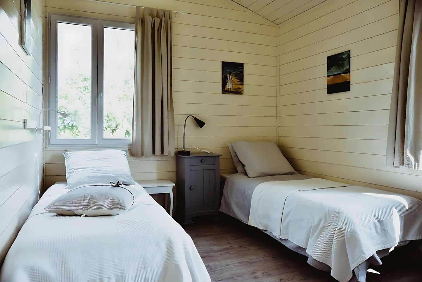 Chambre twin avec deux lits simples 80x200, étage du gîte Chambre twin avec deux lits simples 80x200, étage du gîte