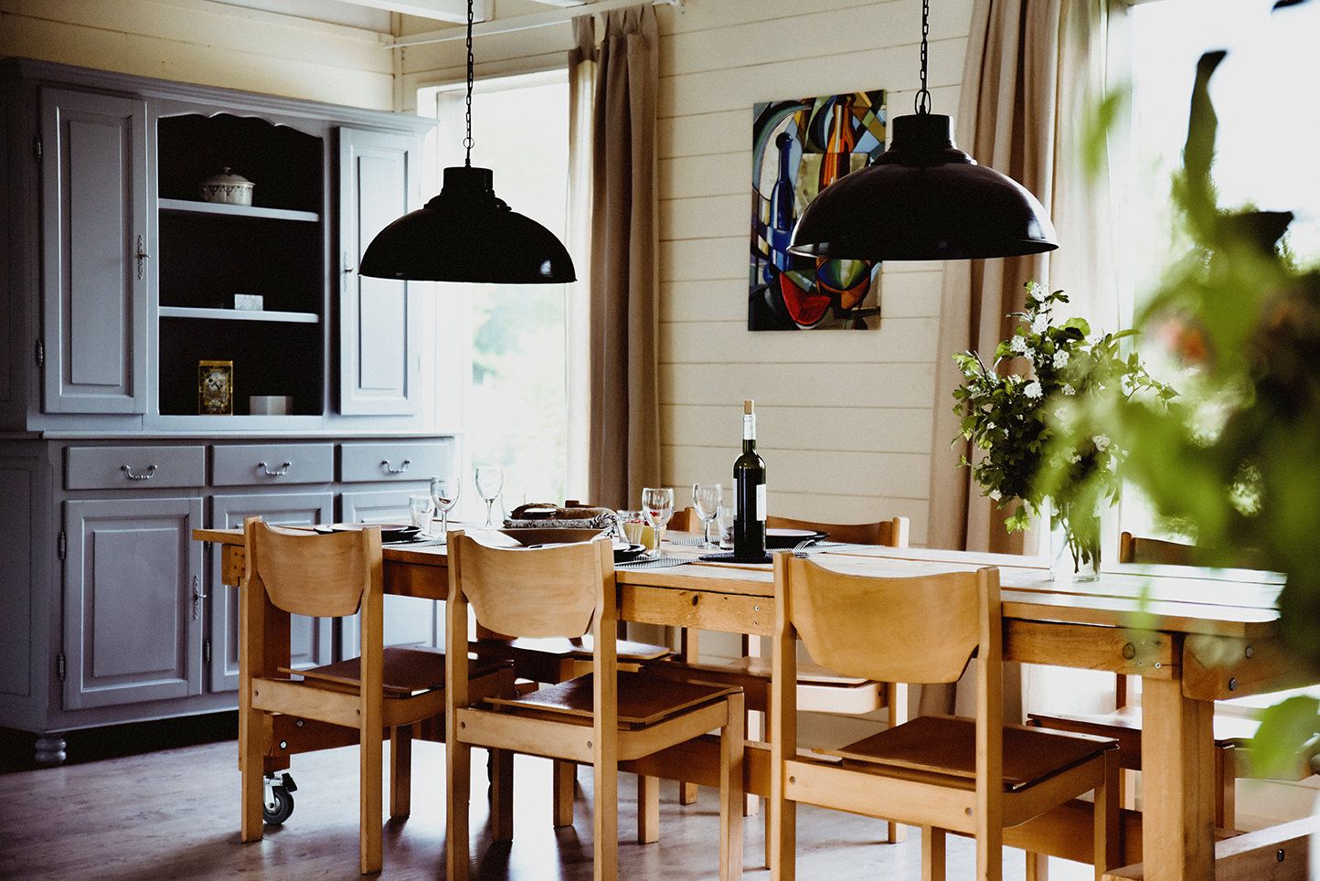 Cuisine et salle à manger ouvertes du gîte Les Terrasses Cuisine et salle à manger ouvertes du gîte Les Terrasses