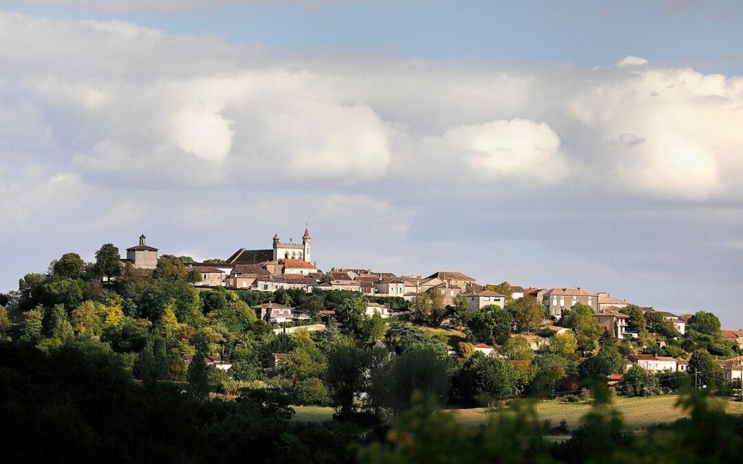 La bastide de Monflanquin perchée sur sa colline